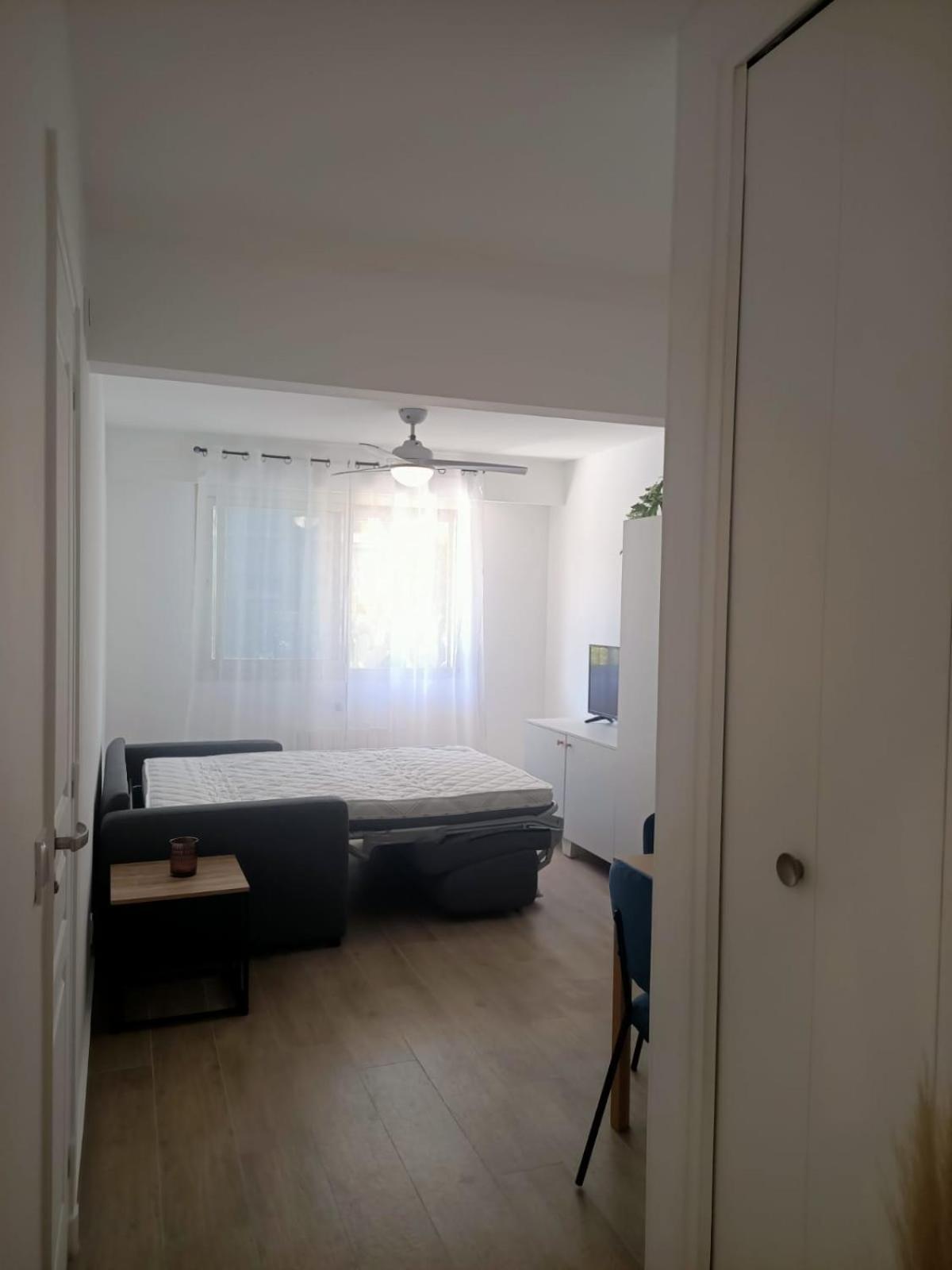 06bt - Close To Everything Apartment *